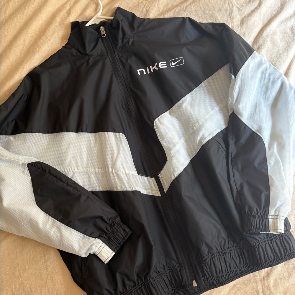 Nike Unisex Windbreaker
